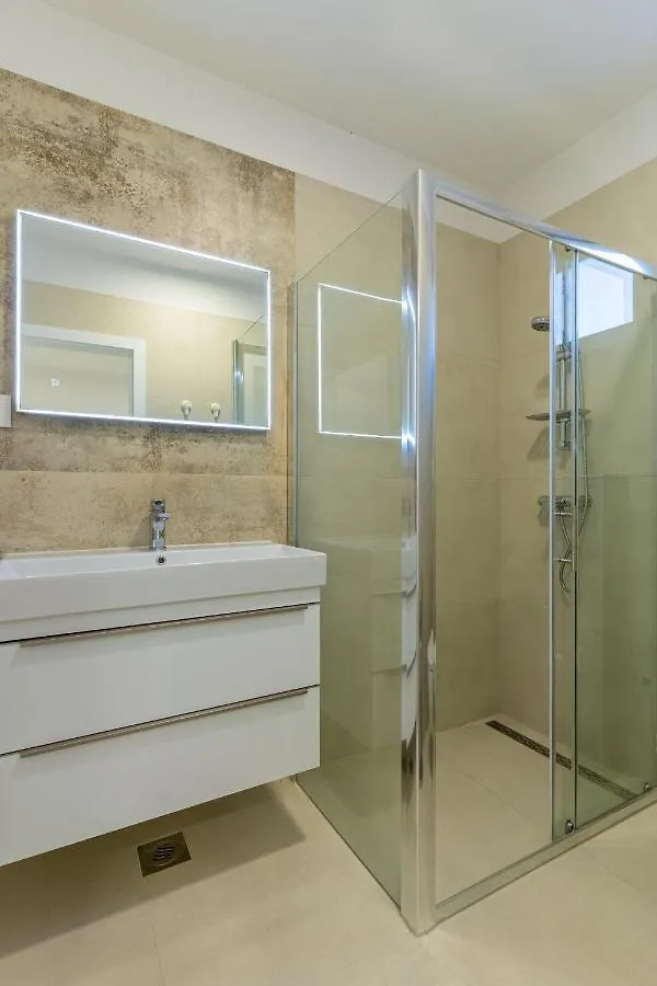 Apartman Vischetti Cres 0*,
